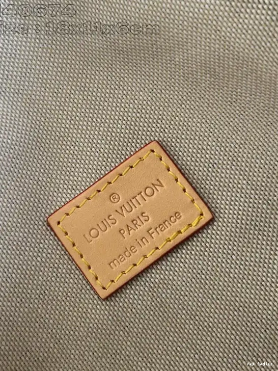 Cheap Steamer Wearable LOUIS Wallet-18*11*6.5CM VUITTON 0706